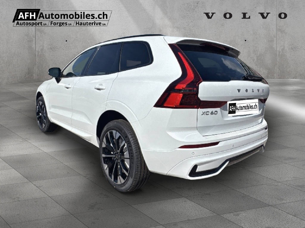 VOLVO XC60 2.0 T6 TE Plus Dark eAWD-showroom-element-2