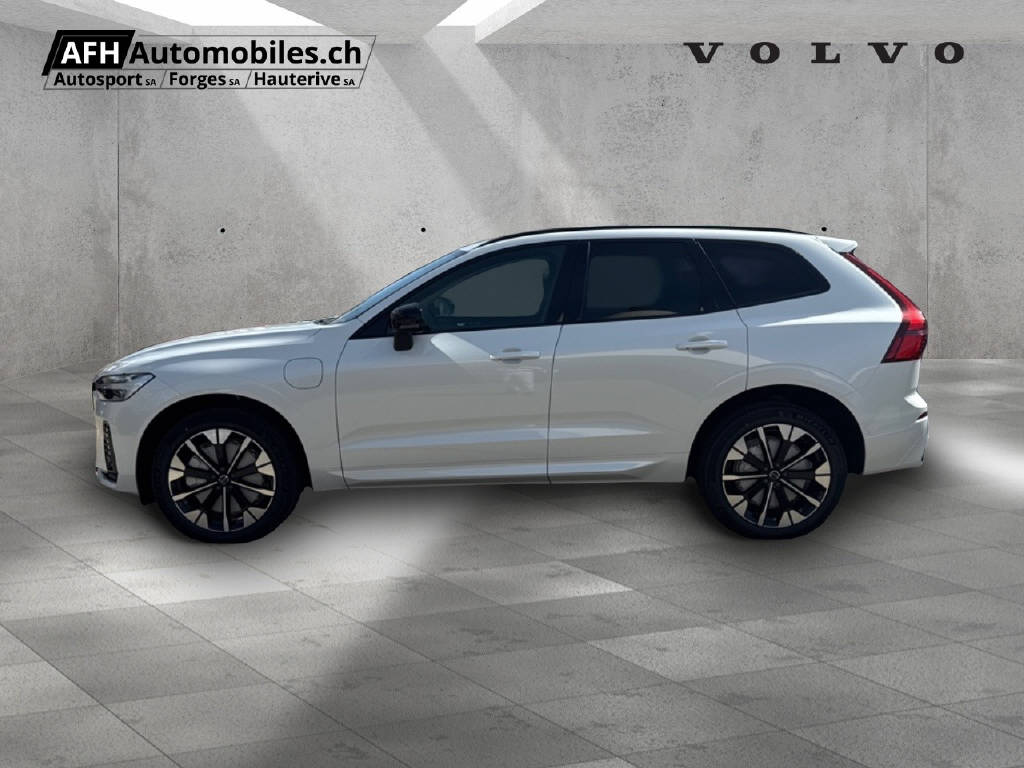 VOLVO XC60 2.0 T6 TE Plus Dark eAWD-showroom-element-1