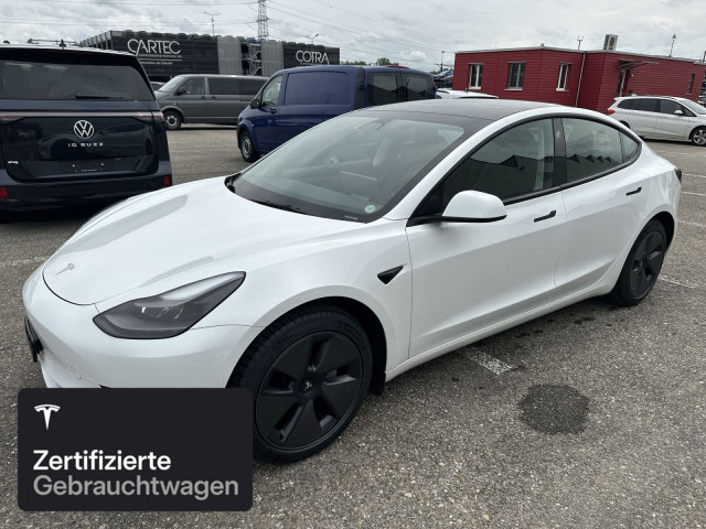 TESLA Model 3 Rear-Wheel Drive