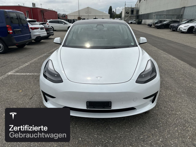 TESLA Model 3 Rear-Wheel Drive-showroom-element-1