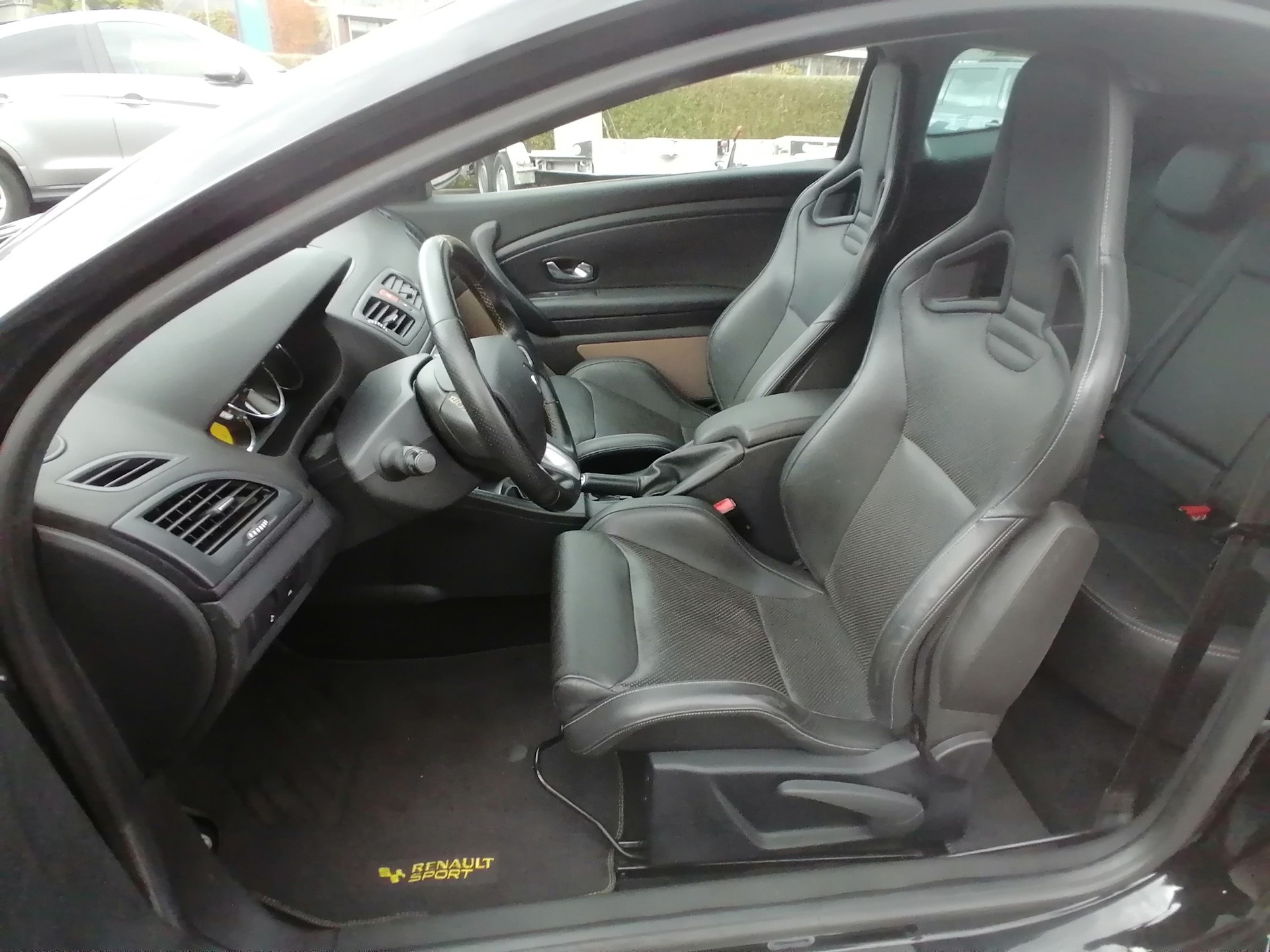 RENAULT Mégane Coupé 2.0 16V Turbo Trophy RS-image-6