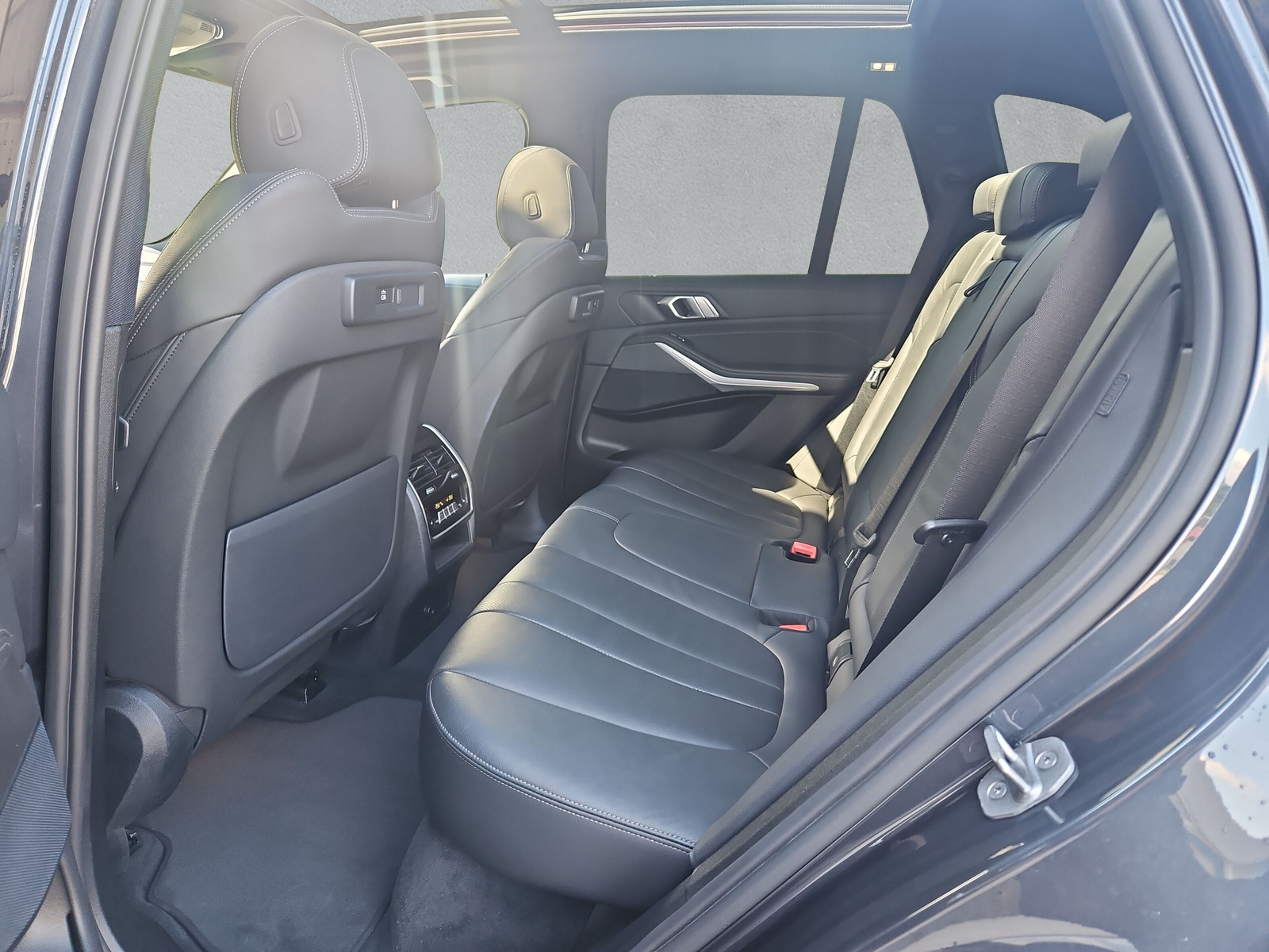 BMW X5 xDrive 48V 40i M Sport-image-11