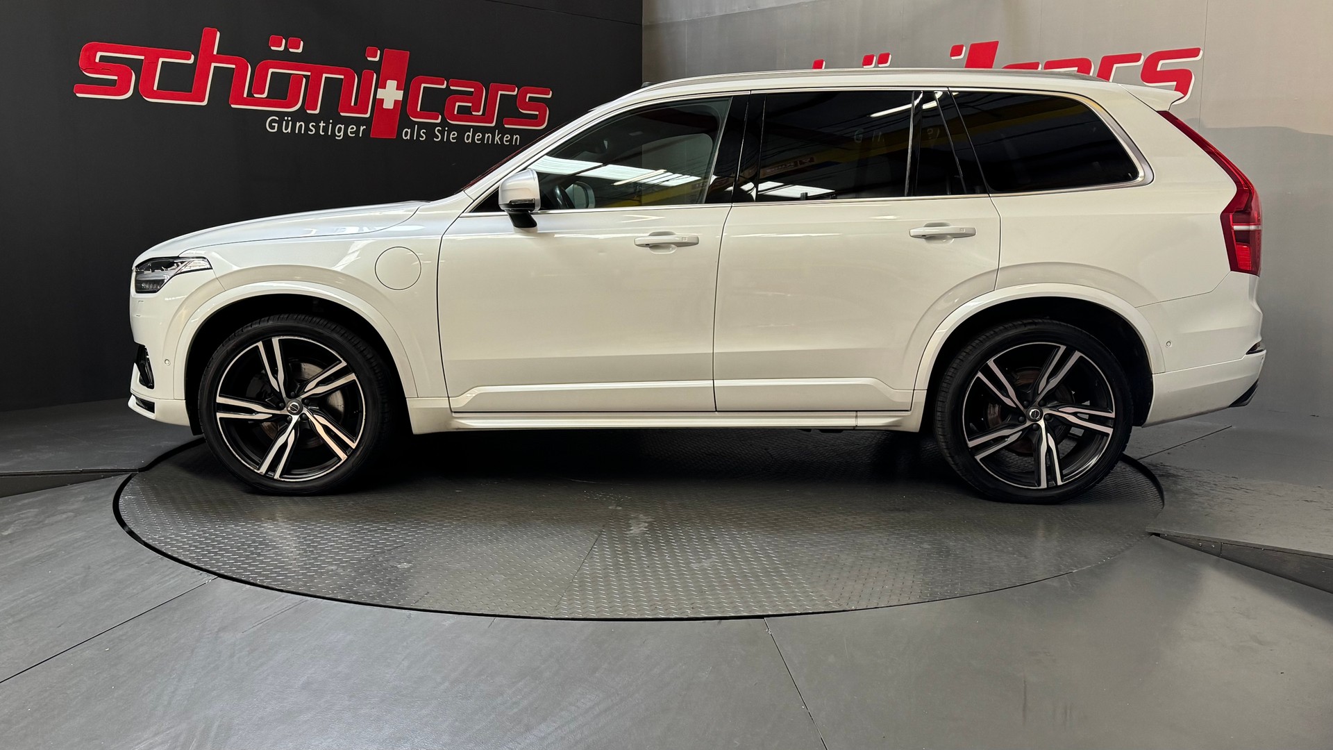 VOLVO XC90 T8 AWD R-Design Geartronic-showroom-element-2