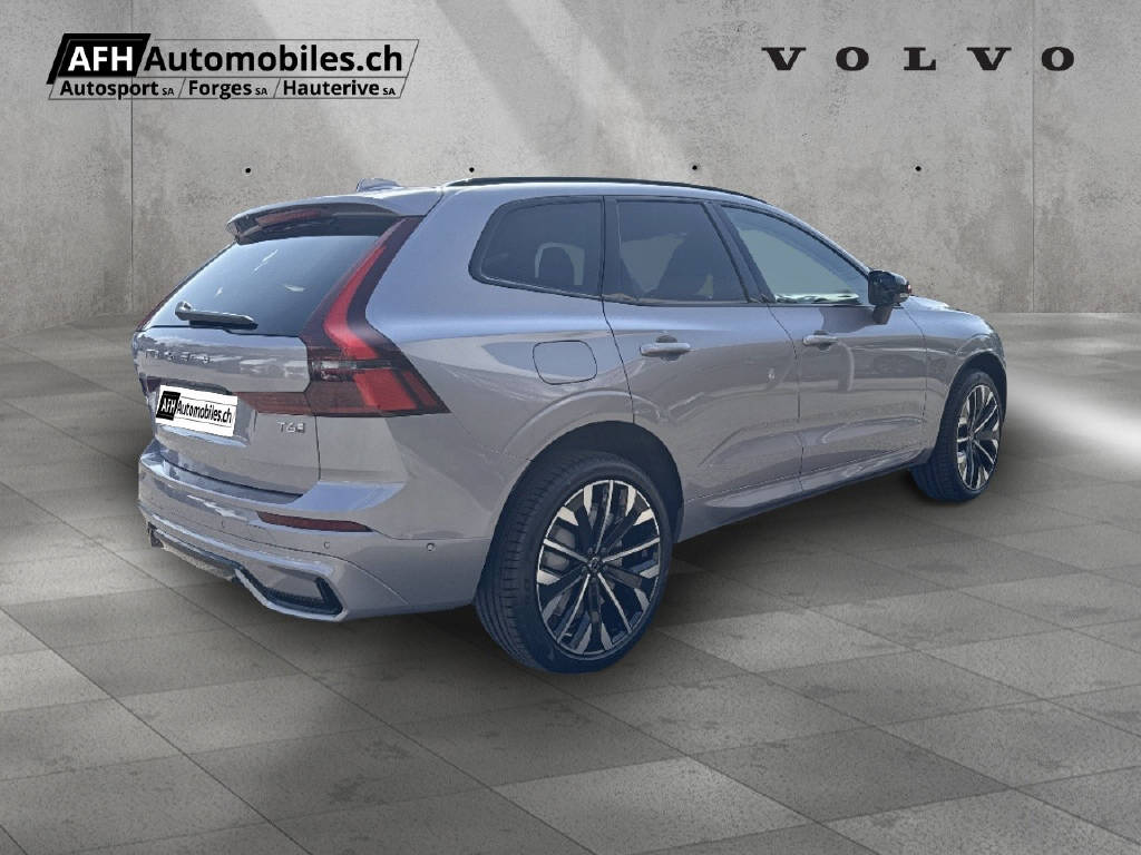 VOLVO XC60 2.0 T6 TE Ultra Dark eAWD-showroom-element-3