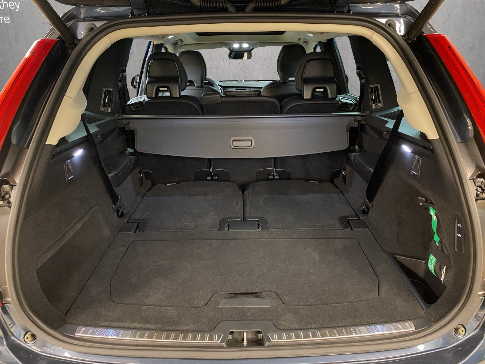 Image VOLVO XC90 XC90 T8 eAWD PluginHybrid Xclusive Dark Geartronic