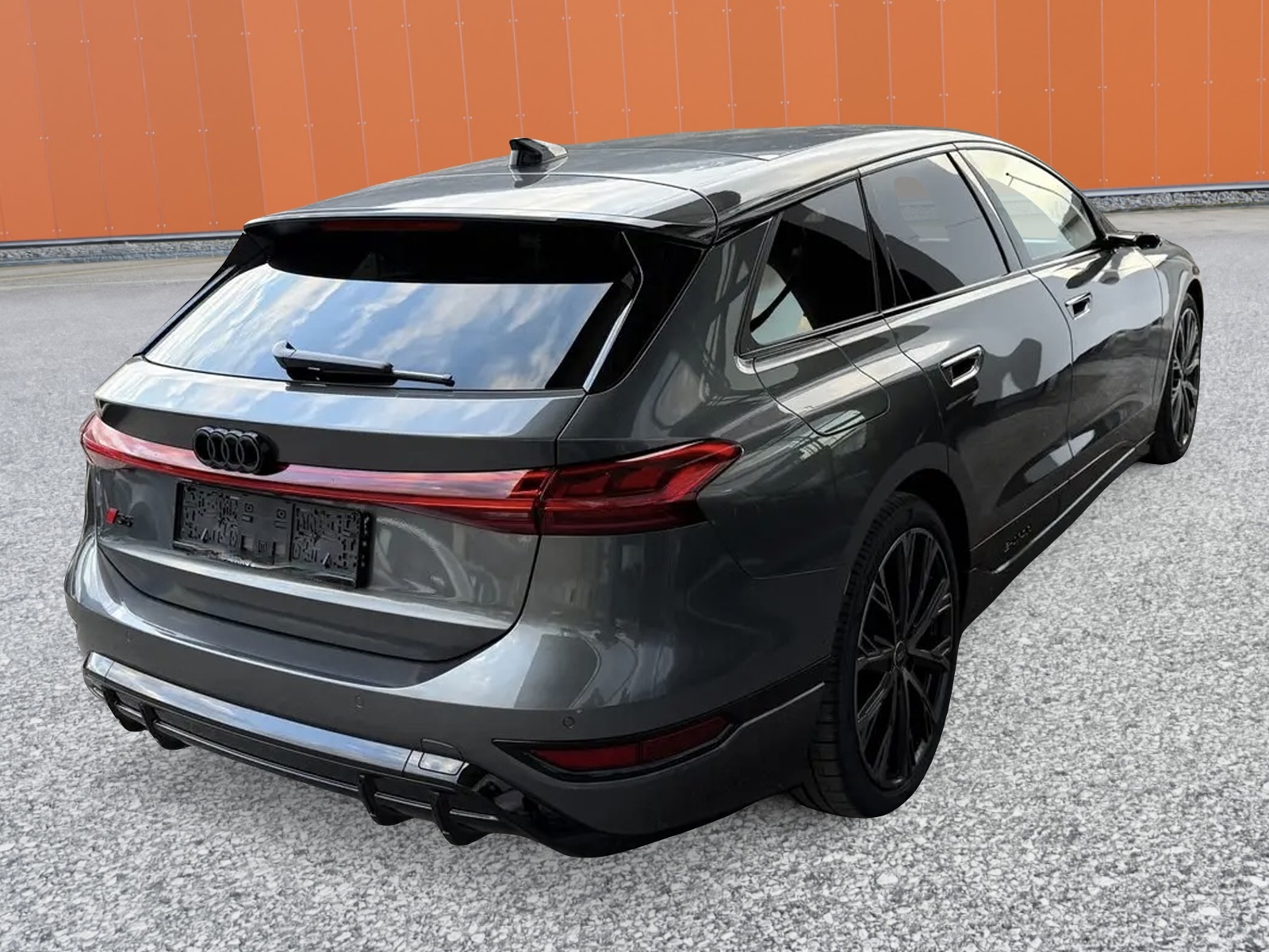 AUDI S6 Avant e-tron quattro-showroom-element-2