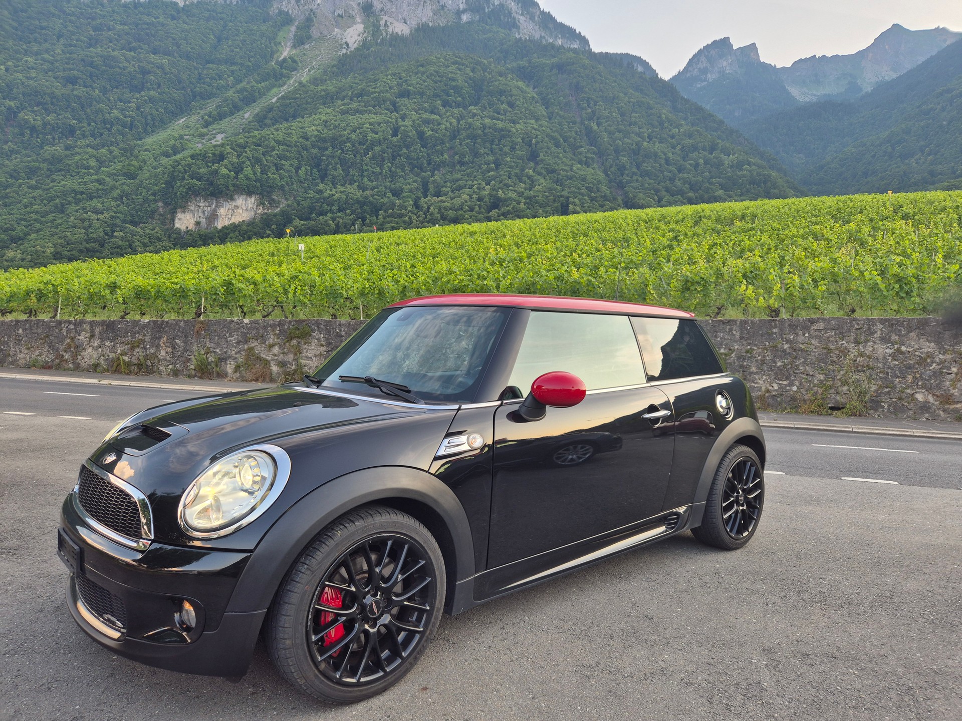 MINI Cooper John Cooper Works