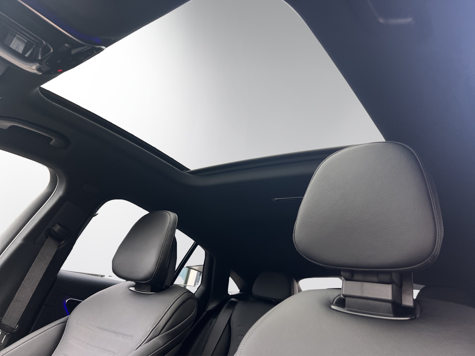 Image MERCEDES-BENZ GLC-300 GLC 300 e 4Matic EQ Star 9G-Tronic