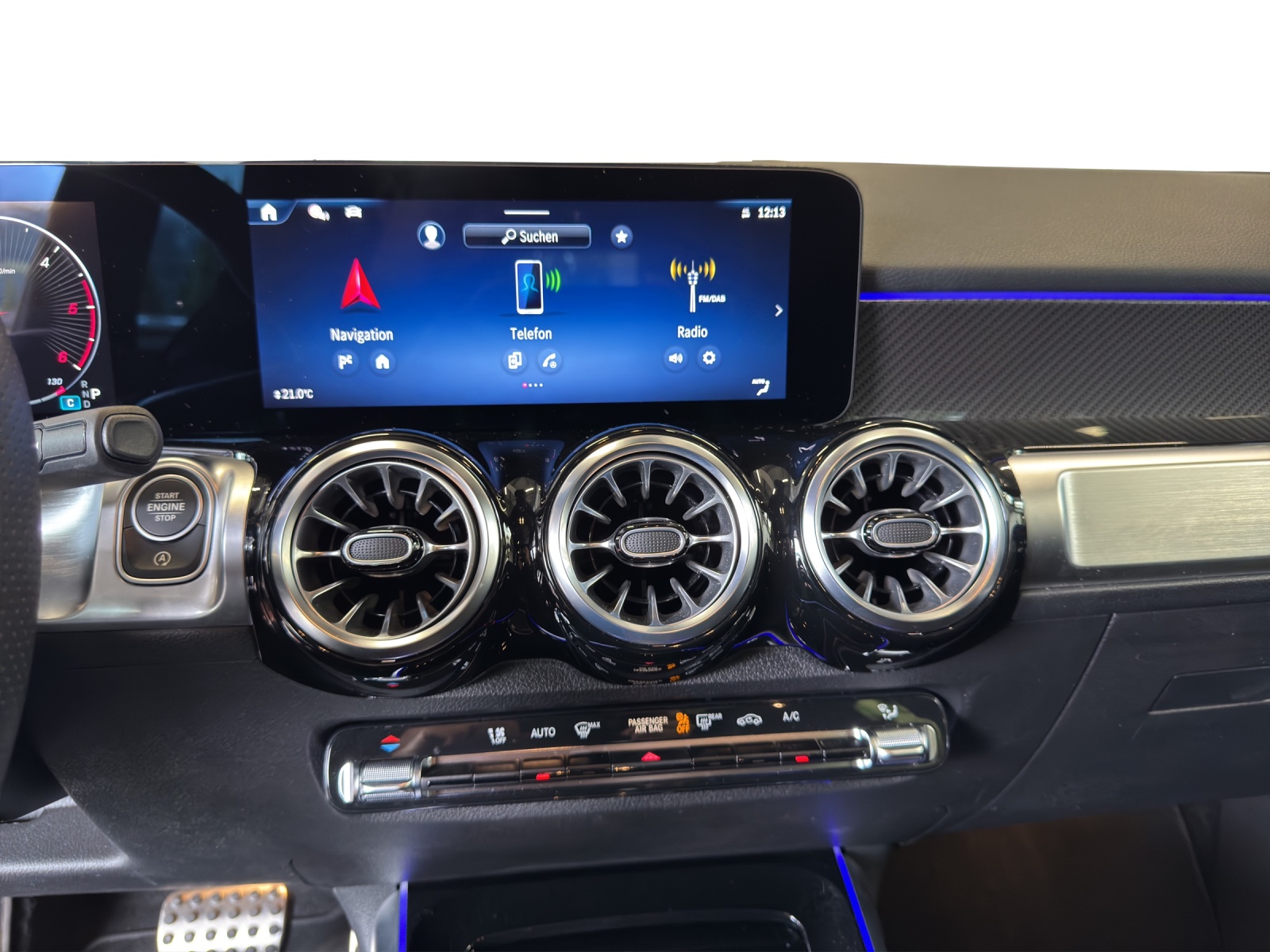 MERCEDES-BENZ GLB 200 d 4M 8G-Tronic-image-14