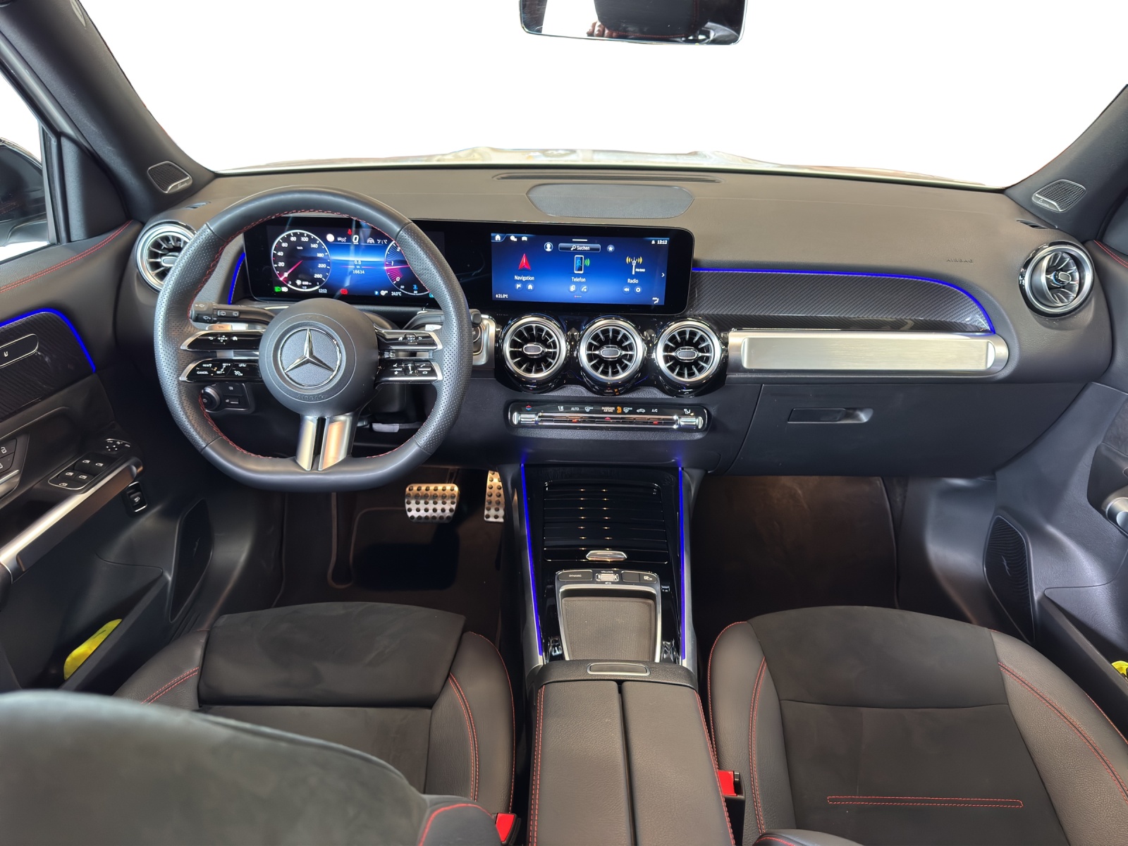 MERCEDES-BENZ GLB 200 d 4M 8G-Tronic-image-9