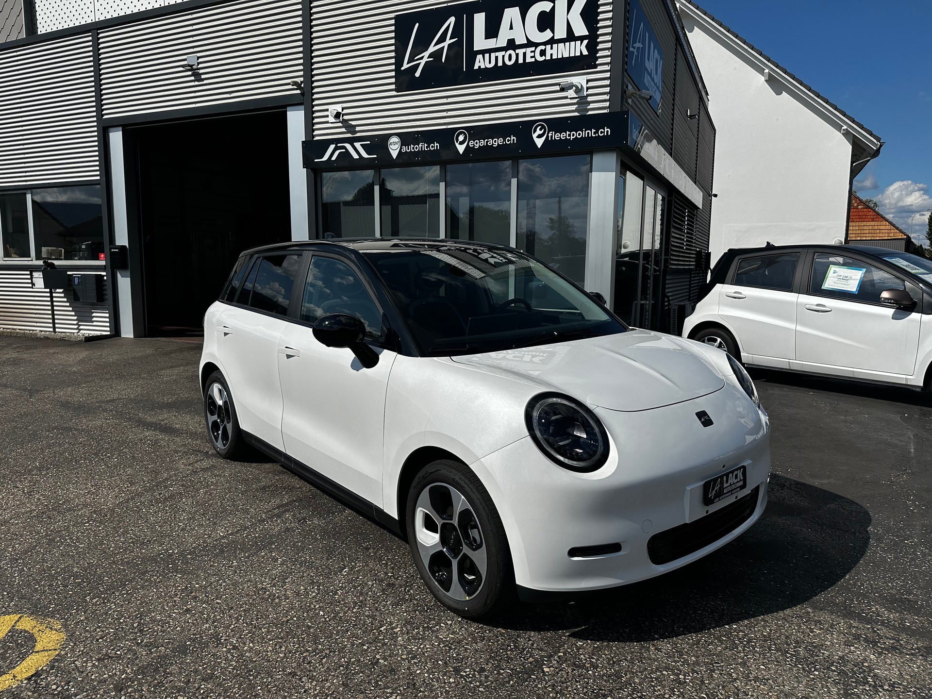 JAC E30X 51 kWh Flagship Pro+