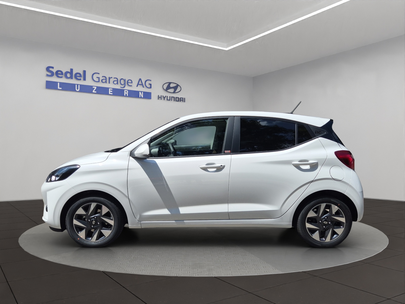 HYUNDAI i10 1.2 Amplia-showroom-element-2