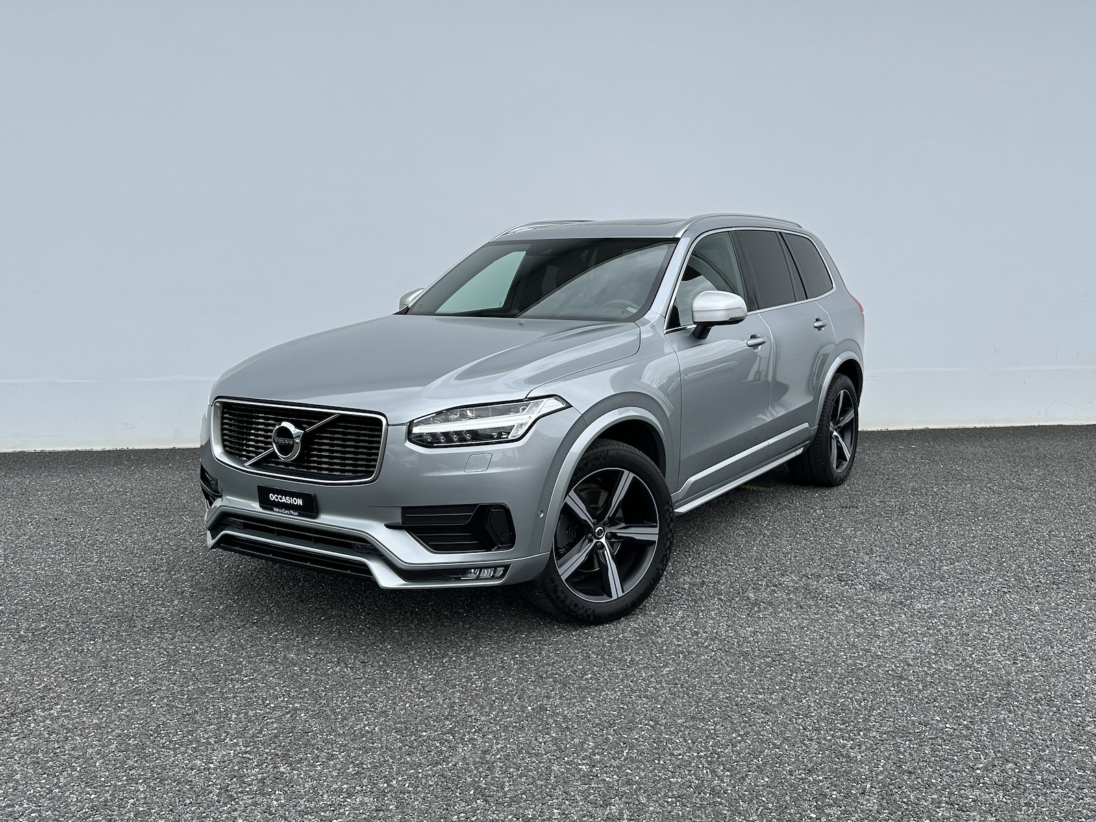 VOLVO XC90 2.0 D5 R-Design (SUV / Geländewagen) Volvo VOLVO XC90 2.0 D5 R-Design (SUV / Geländewagen)