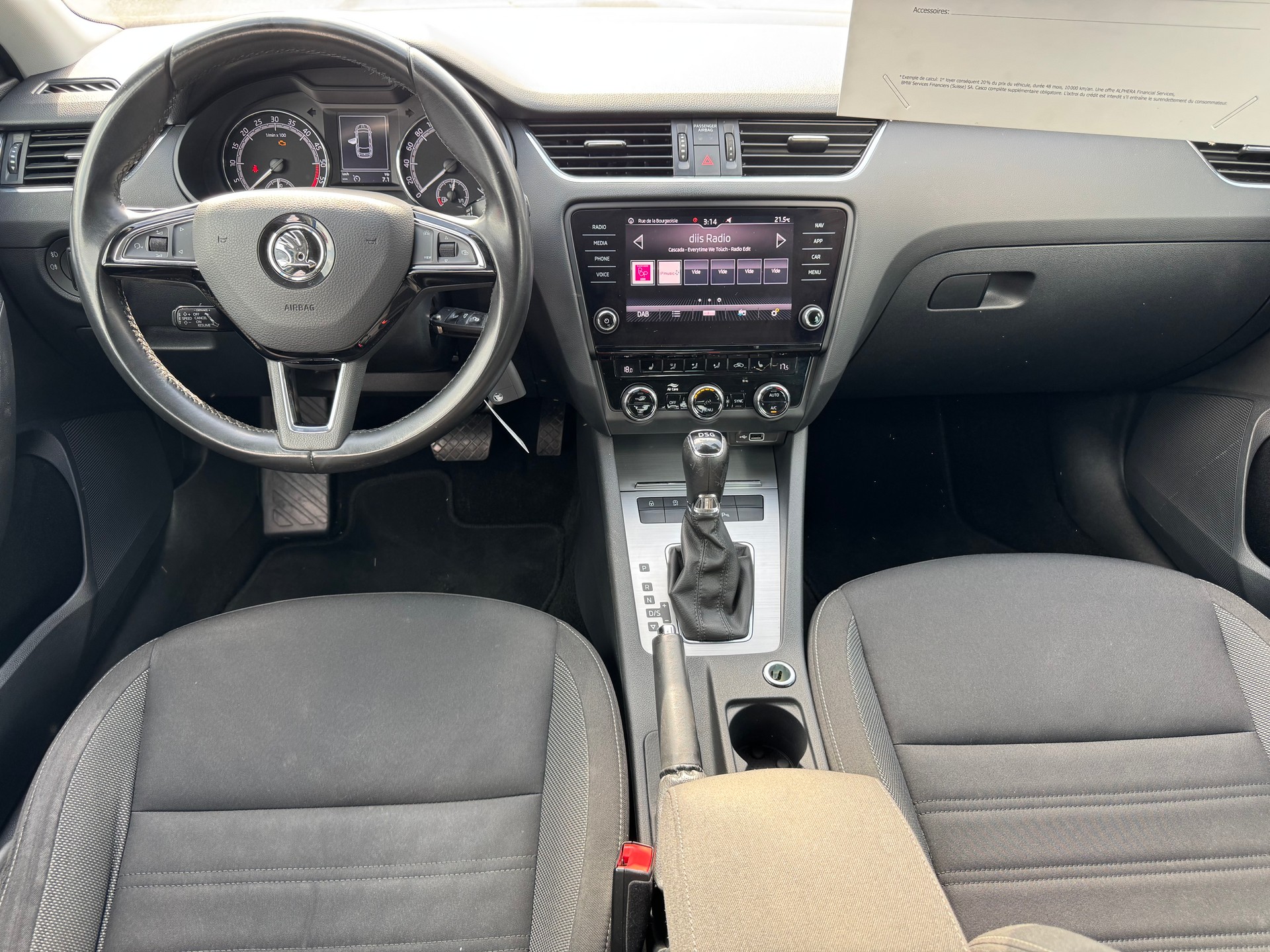 SKODA Octavia Combi 1.6 TDI Ambition DSG-image-6