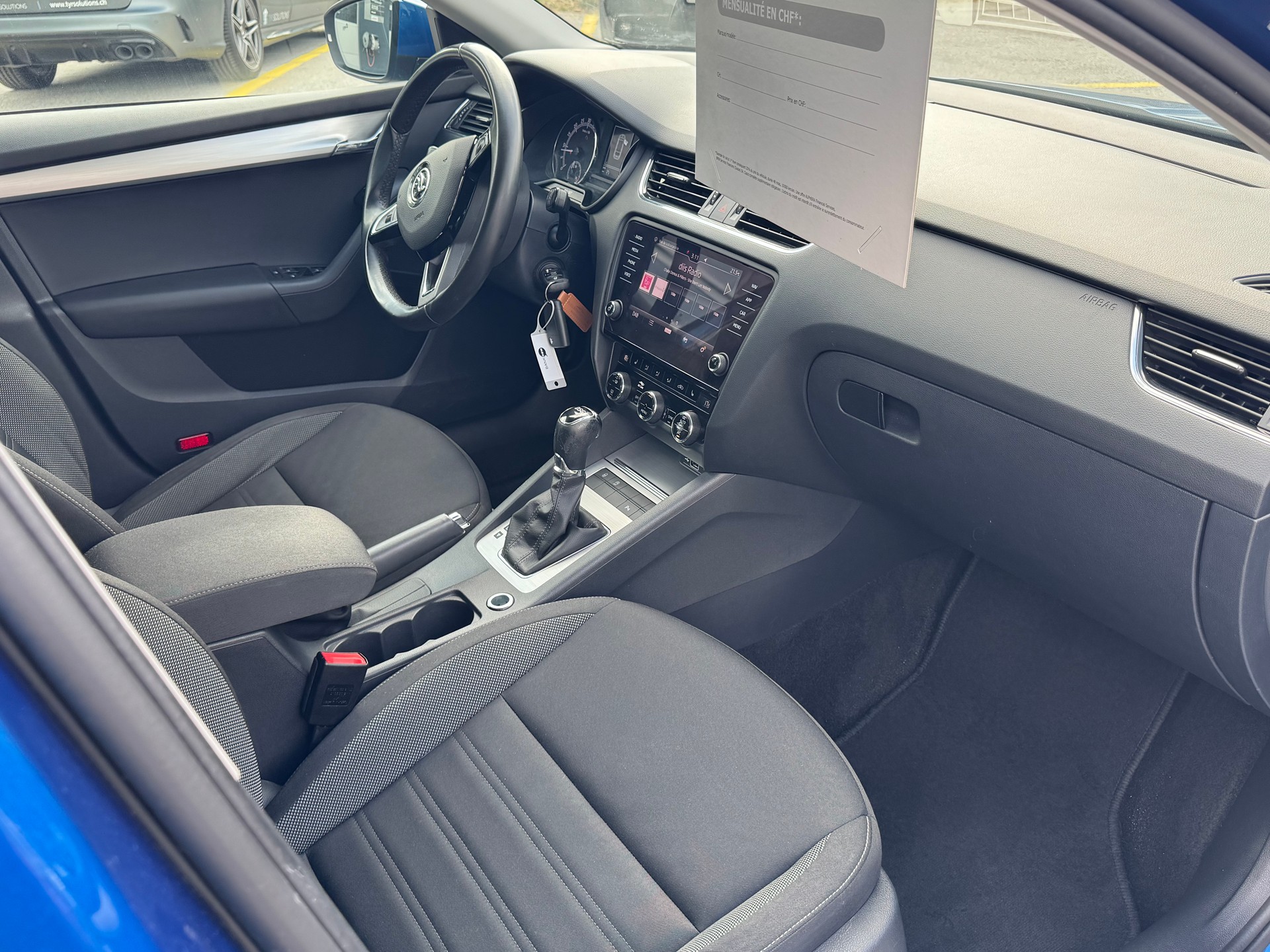 SKODA Octavia Combi 1.6 TDI Ambition DSG-image-7