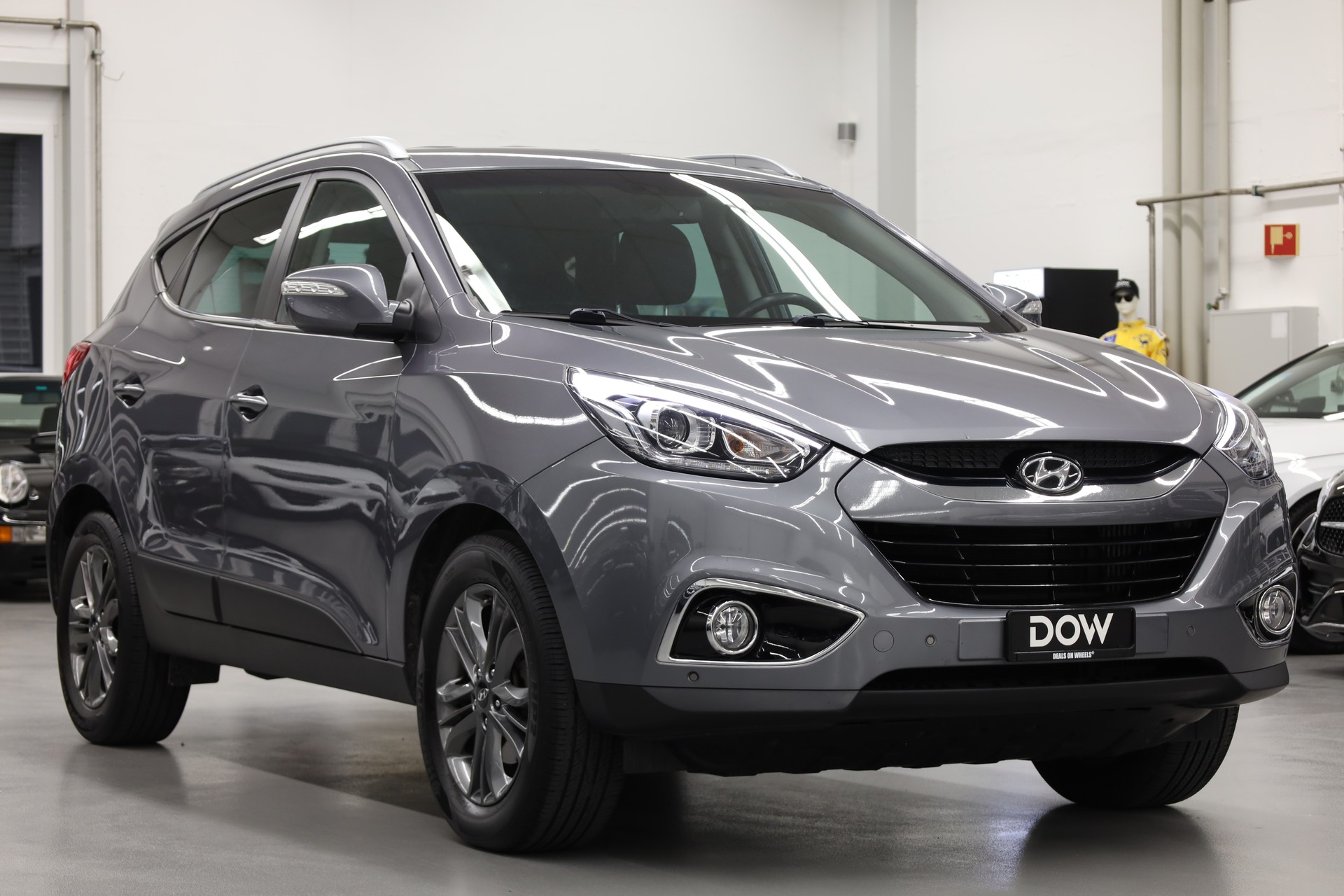 HYUNDAI iX 35 2.0 CRDi Style 4WD Automatic-showroom-element-1
