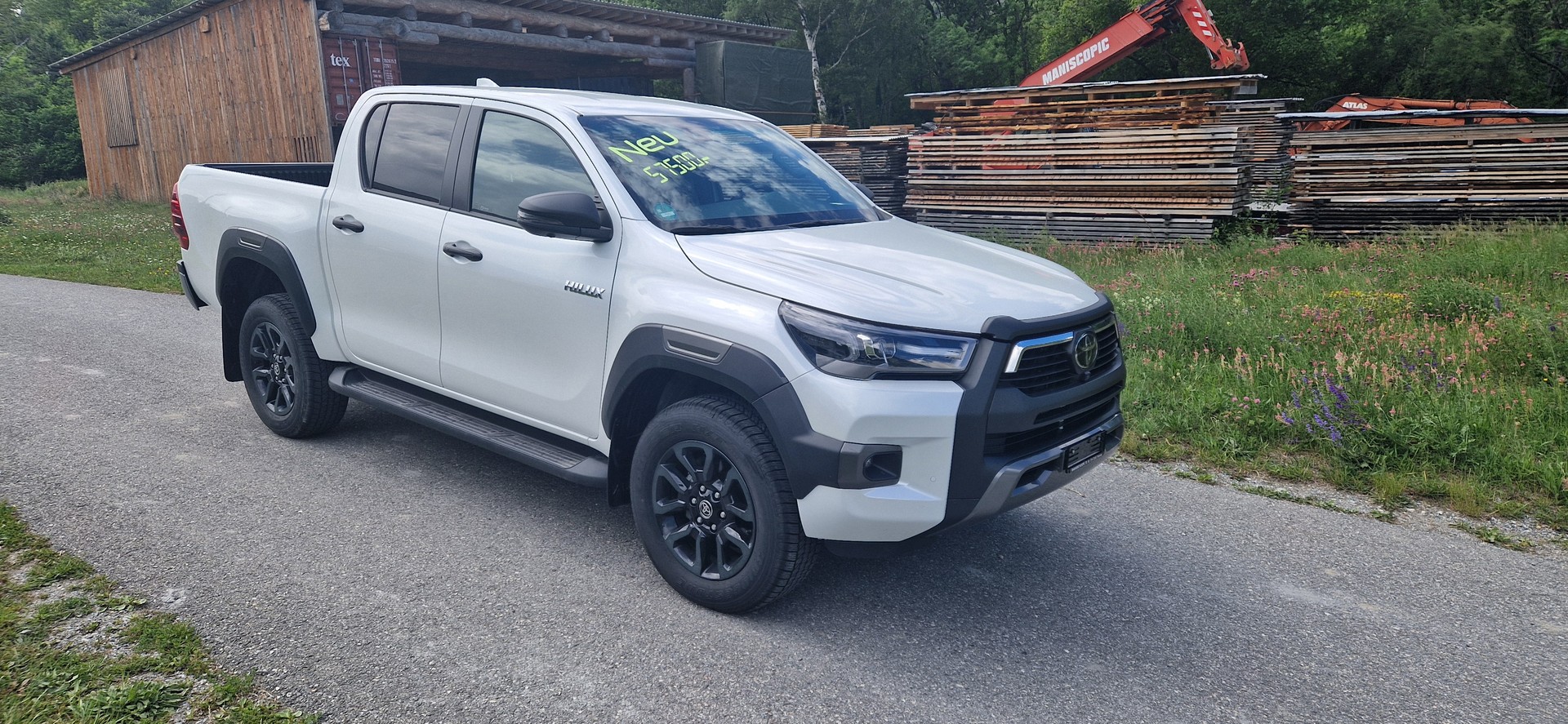 TOYOTA HI-LUX