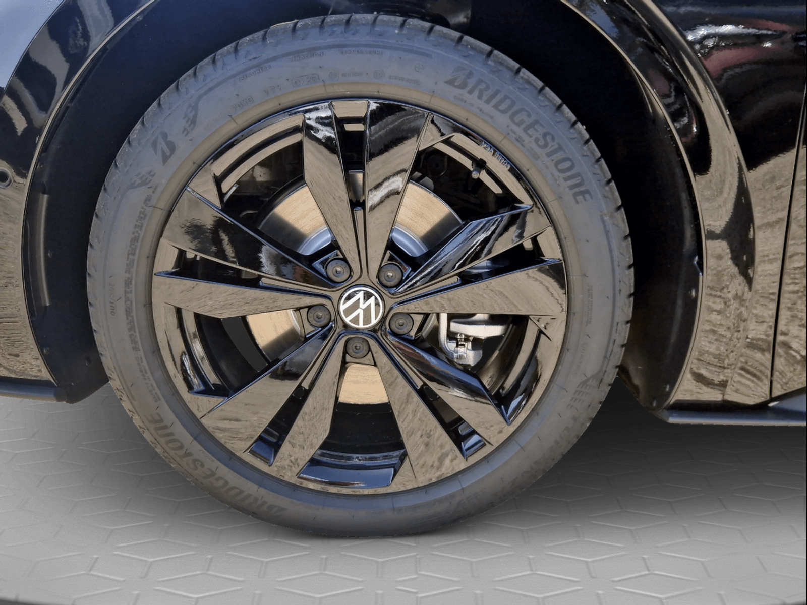 VW ID.3 Pro 59 kWh Pro United-image-5