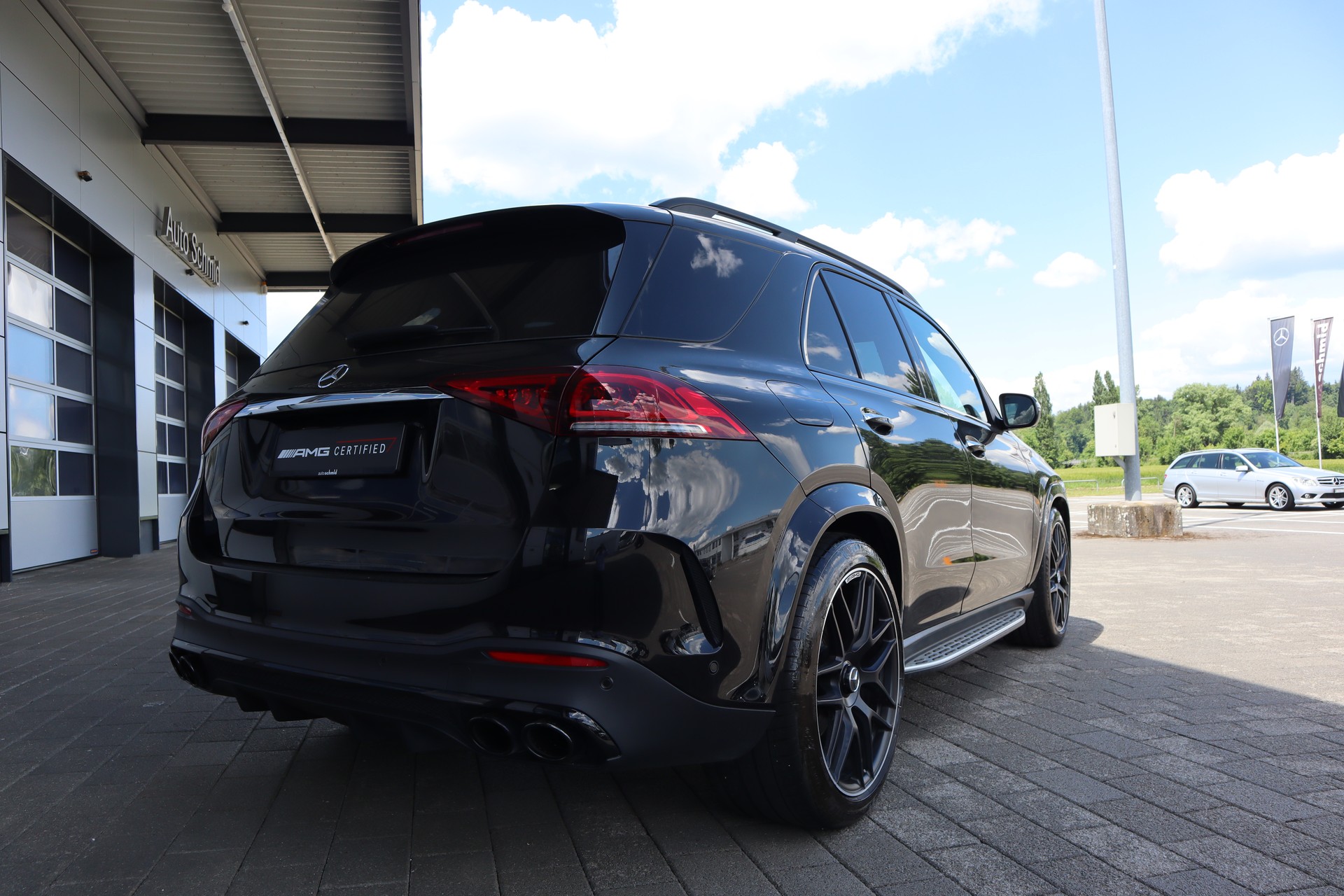 MERCEDES-BENZ GLE 53 AMG 4Matic+ 9G-Speedshift-showroom-element-1