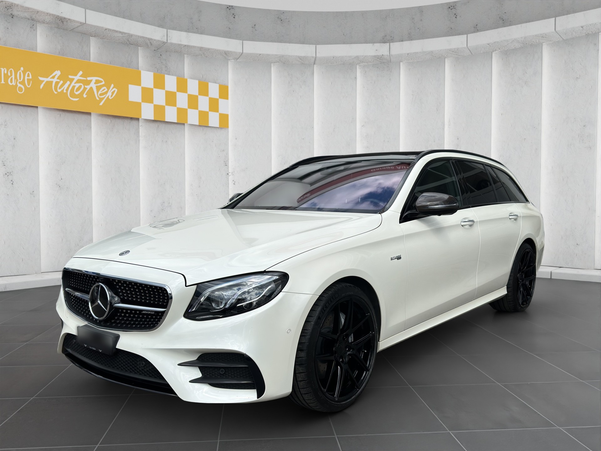 MERCEDES-BENZ E 43 AMG 4 Matic 9G-Tronic-showroom-element-2