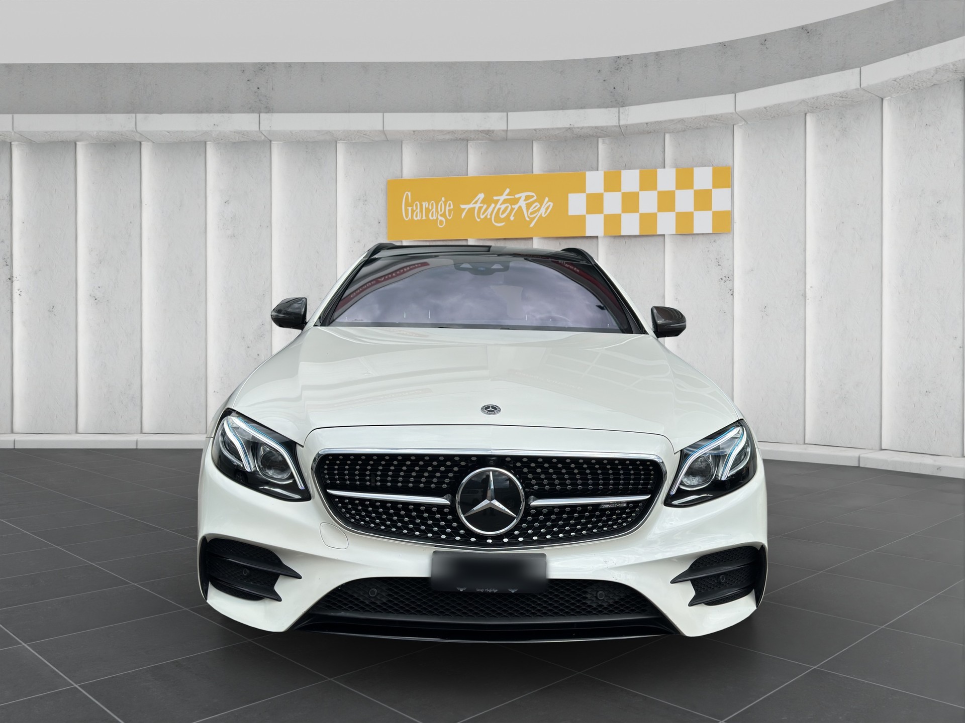 MERCEDES-BENZ E 43 AMG 4 Matic 9G-Tronic-showroom-element-1