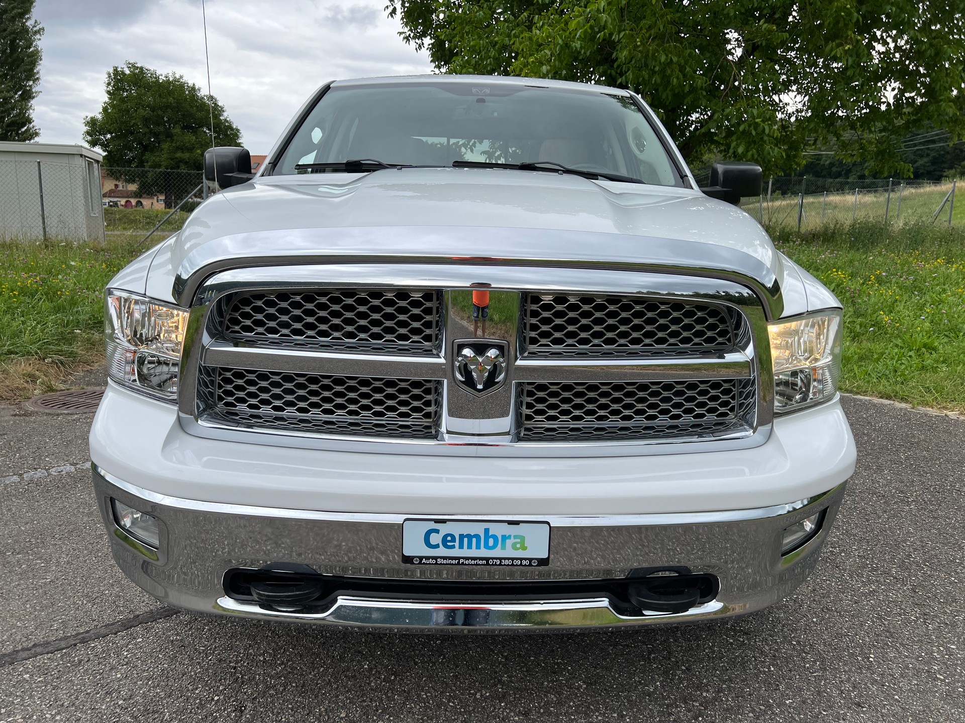 DODGE PICK UP LARAMIE V8 MIT AHK 3`500 KG ZUGLAST. NEU BEREIFT. GÜNSTIG !!-image-6