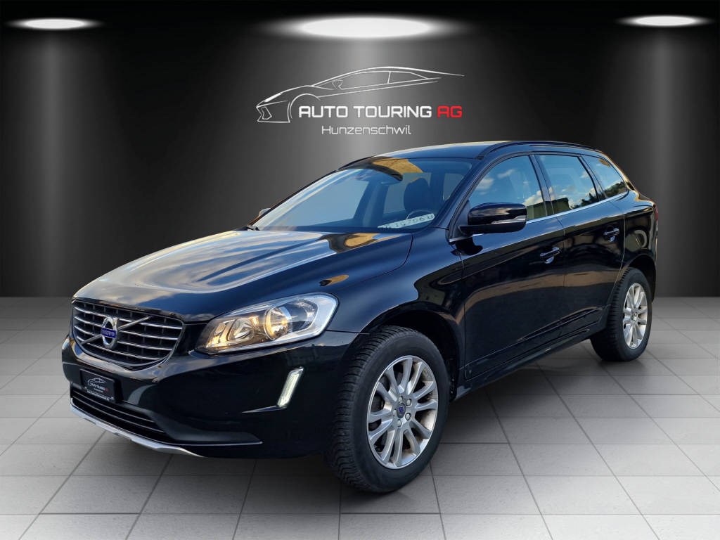 VOLVO XC60 2.4 D5 Momentum AWD-image-6
