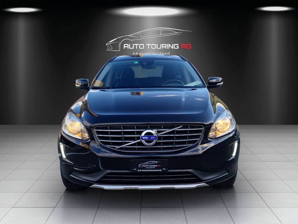 VOLVO XC60 2.4 D5 Momentum AWD-image-7
