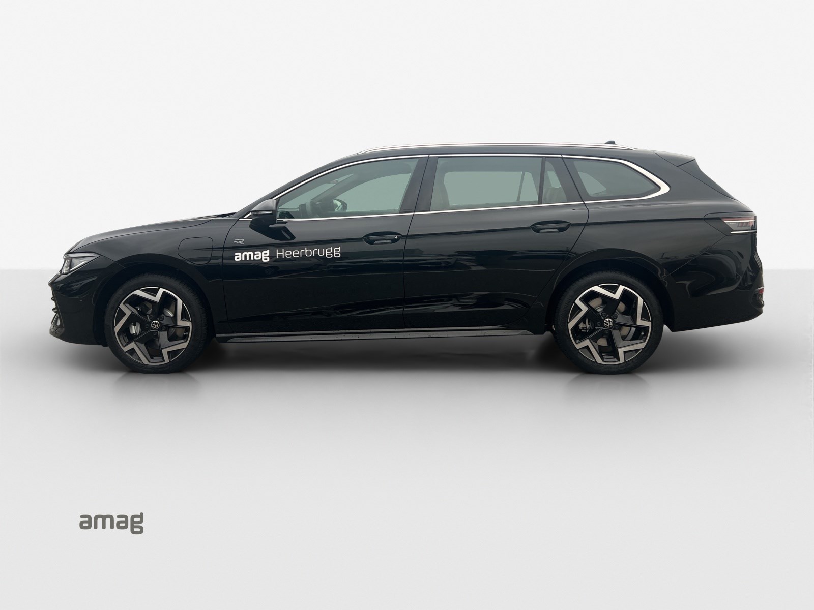 VW Passat Variant 1.5 TSI evo2 Plug-In- Hybrid R-Line DSG-showroom-element-1