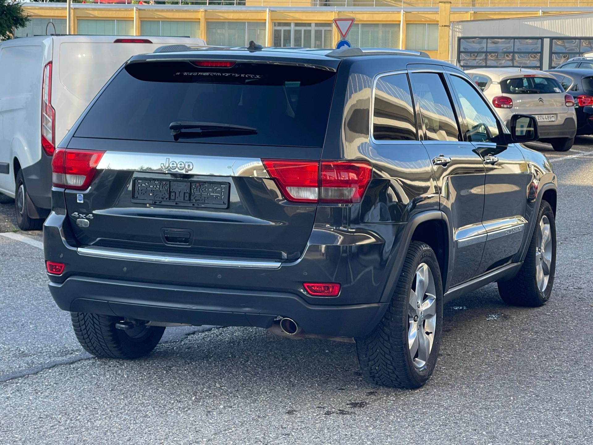JEEP Grand Cherokee 3.6 V6 Limited Automatic-showroom-element-3