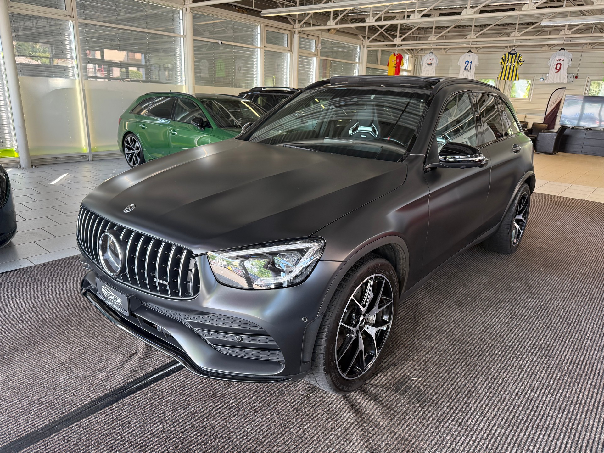 MERCEDES-BENZ GLC 43 AMG 4Matic | CH Swiss | PERFORMANCE SITZE | Pano | Head Up | AMG Sport-Paket Black | XPEL Steinschlagschutz MATT |