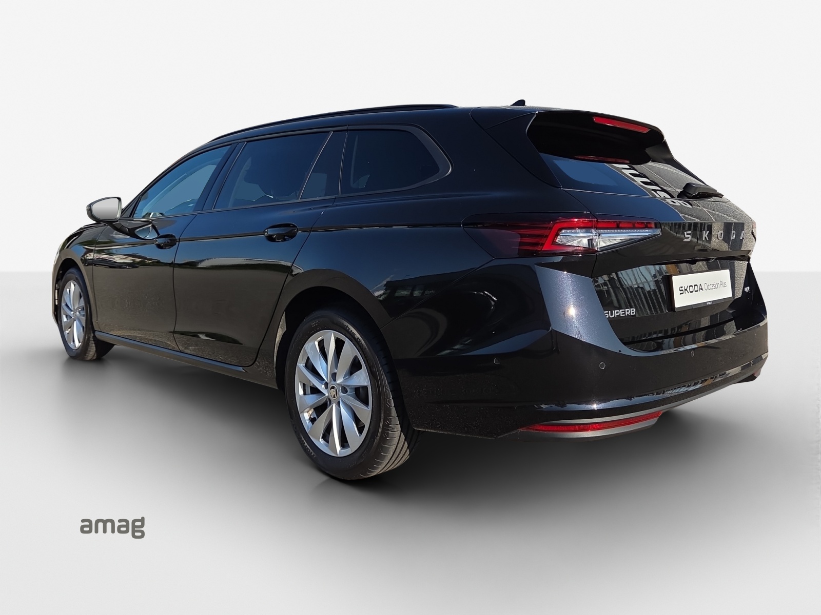 SKODA Superb Combi 2.0 TDi Selection 4x4 DSG-showroom-element-2