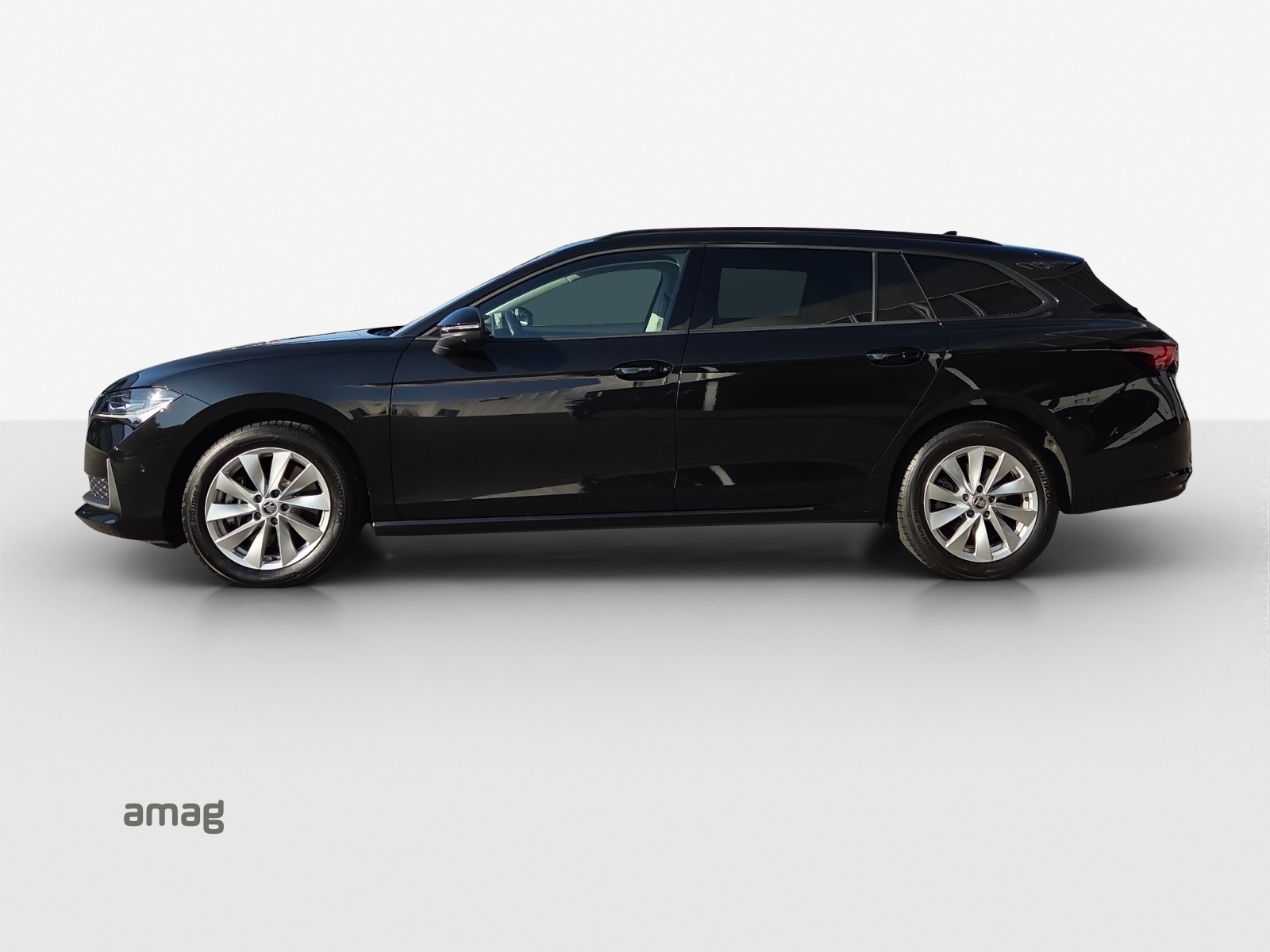 SKODA Superb Combi 2.0 TDi Selection 4x4 DSG-showroom-element-1