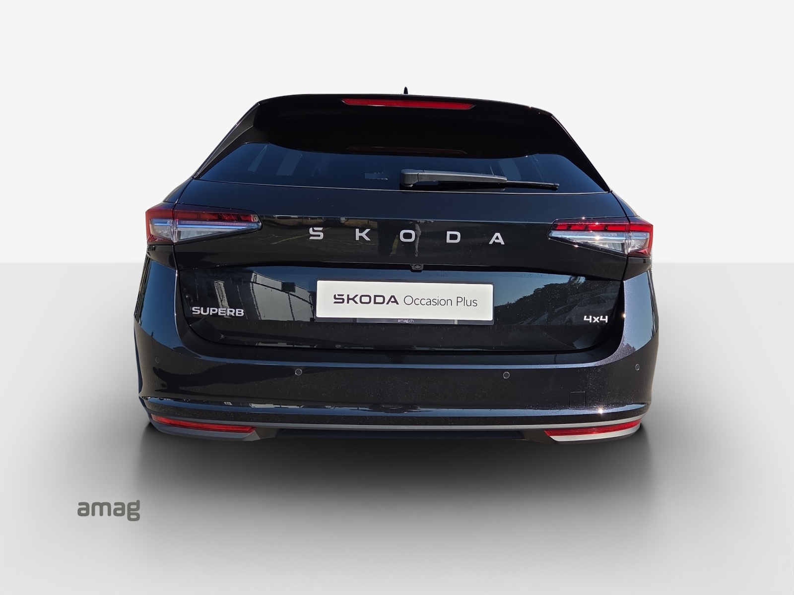 SKODA Superb Combi 2.0 TDi Selection 4x4 DSG-showroom-element-3