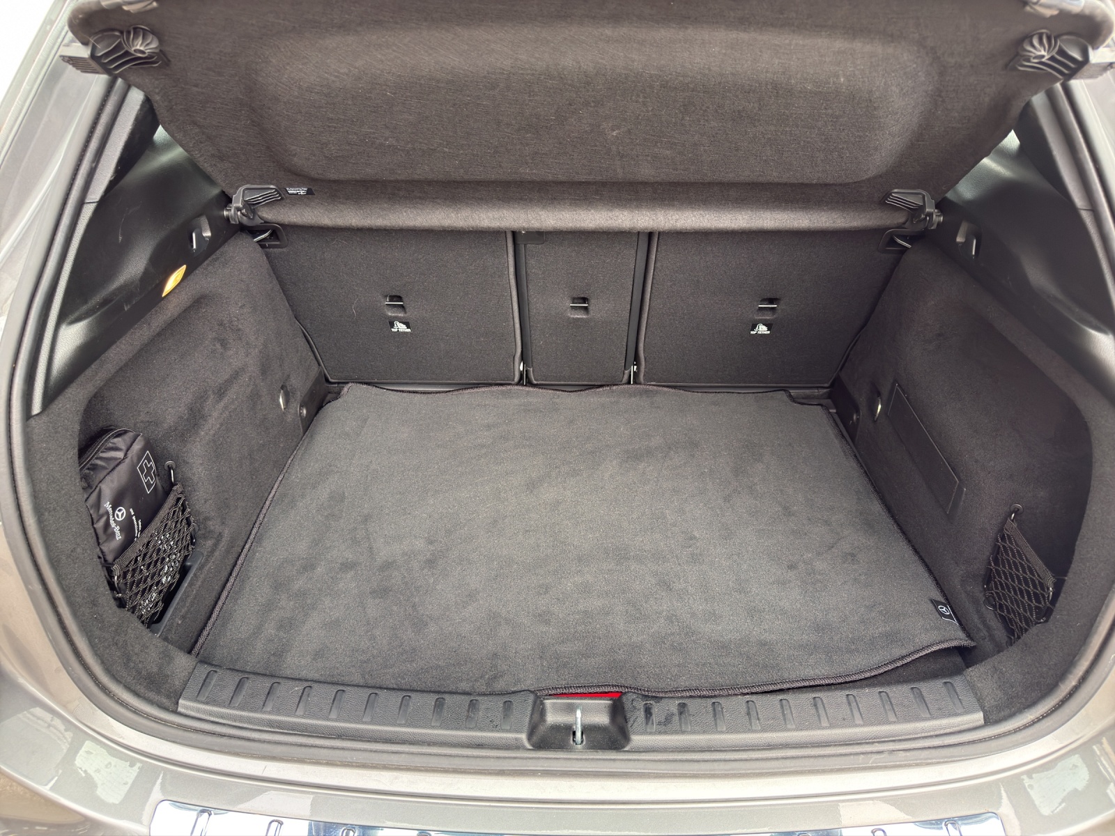 Image MERCEDES-BENZ GLA-250 GLA 250e Progressive 8G-DCT