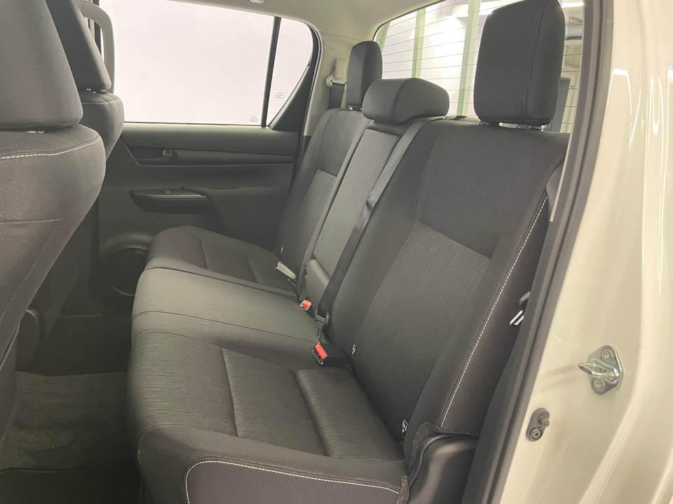 HI-LUX Double Cab 2.4 D 175 Comfort AWD