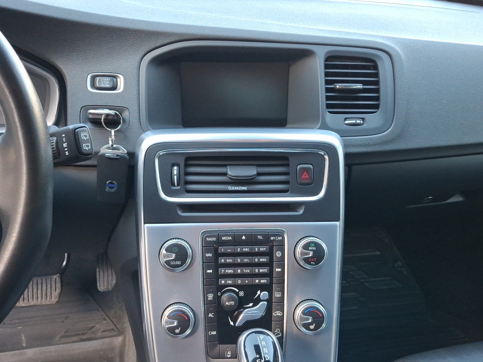 Image VOLVO V60 V60 Cross Country D4 AWD Summum Geartronic