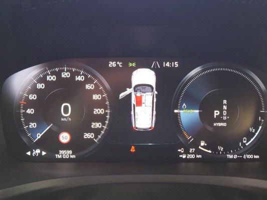 VOLVO V60 T8 eAWD R-Design-image-10