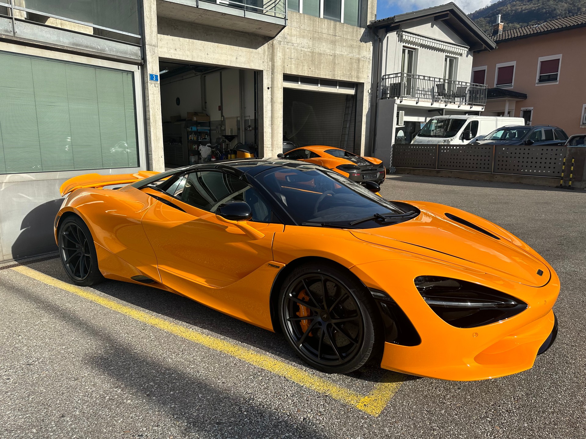 McLAREN 750s Spider 60th Anniversary Indi Orange-image-6