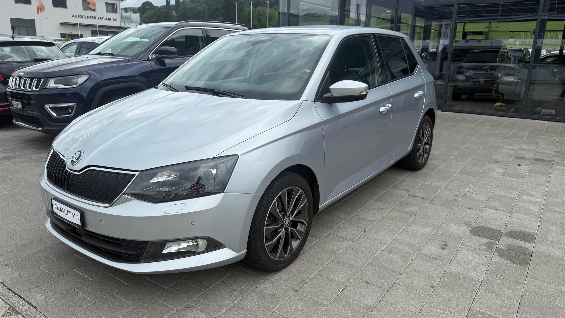 SKODA Fabia 1.2 TSI Ambition DSG-showroom-element-2