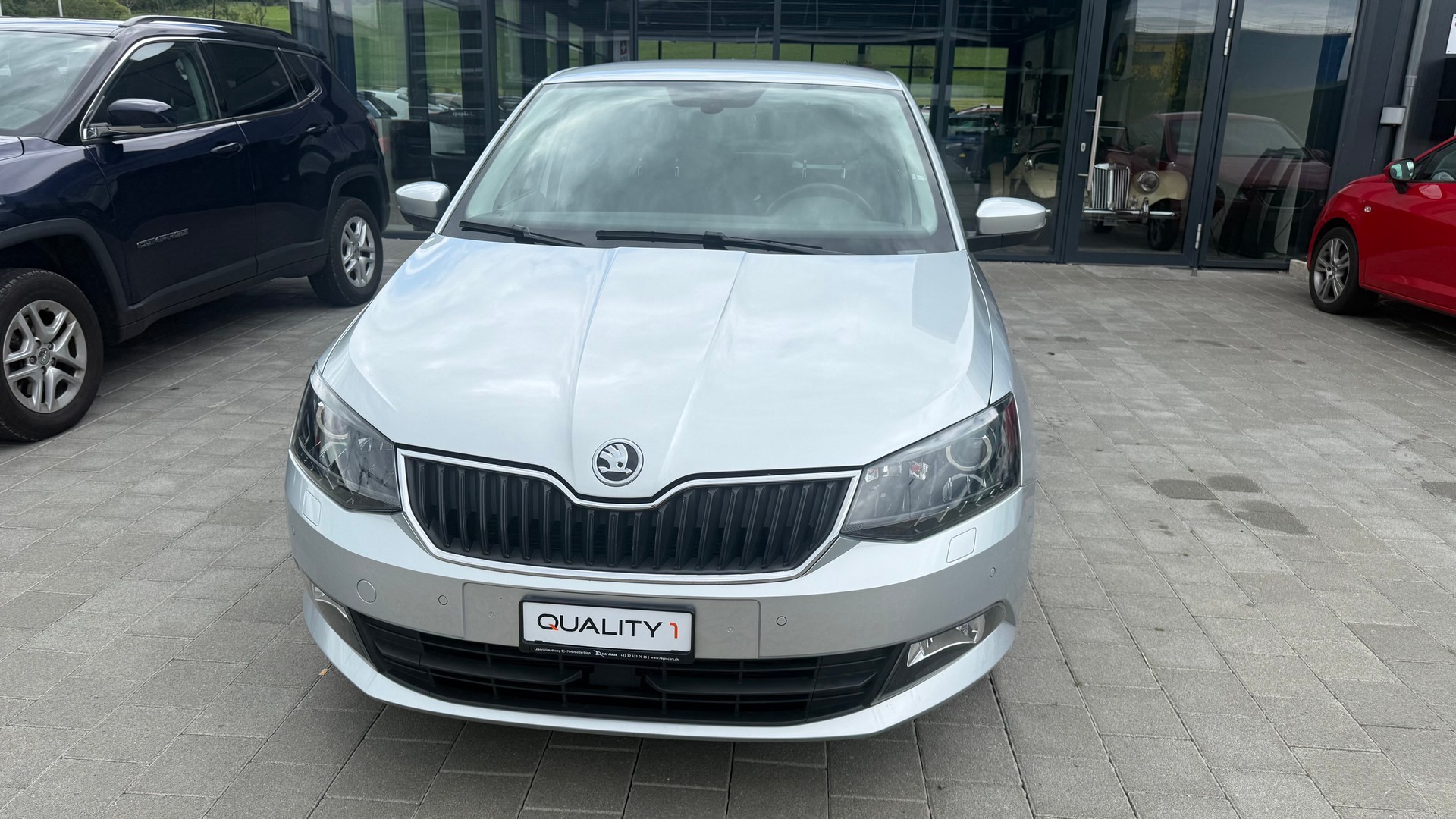 SKODA Fabia 1.2 TSI Ambition DSG-showroom-element-3