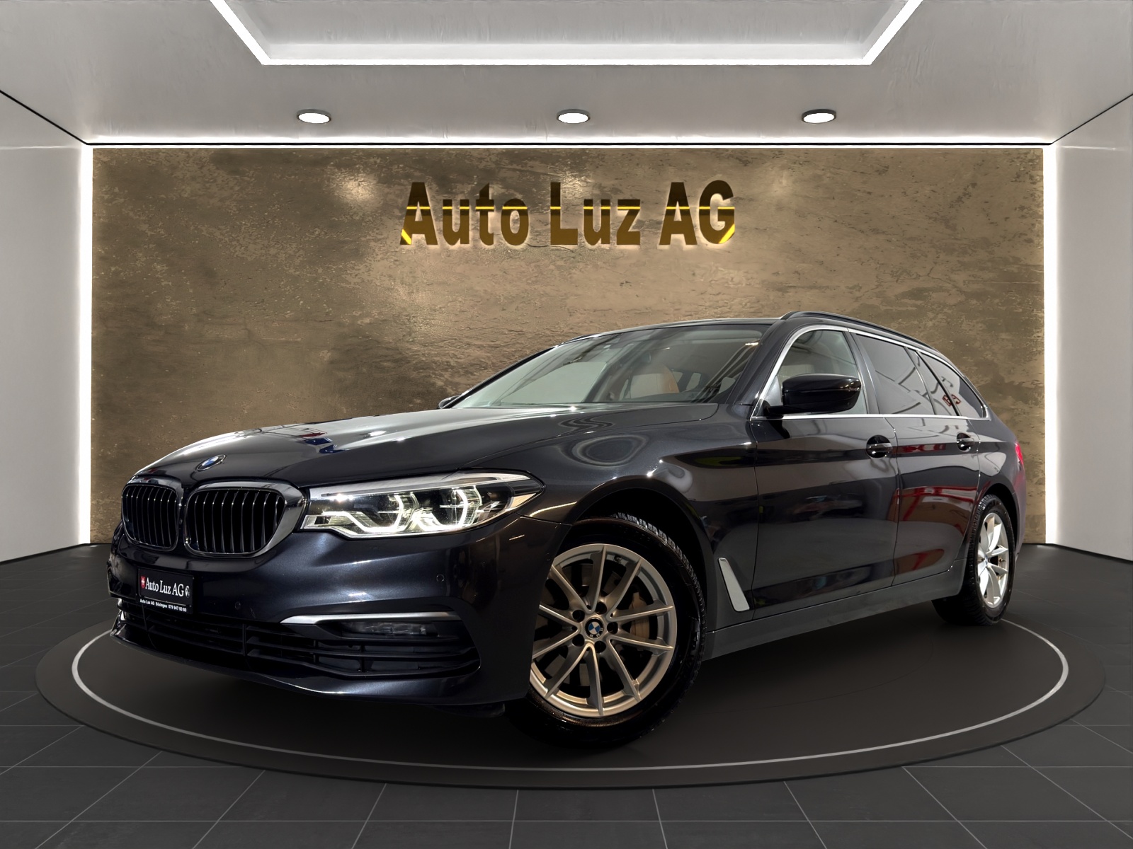BMW 530d xDrive Touring Luxury Line Steptronic