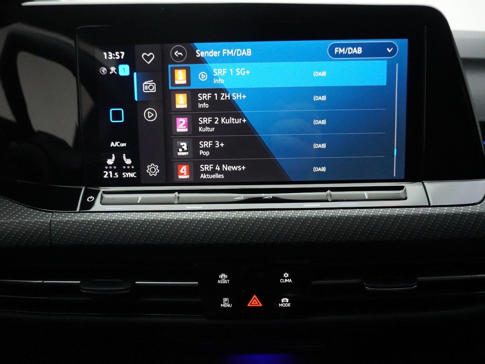 VW GOLF 8 2.0 TSI DSG R-Line Black Style 4Motion-image-17