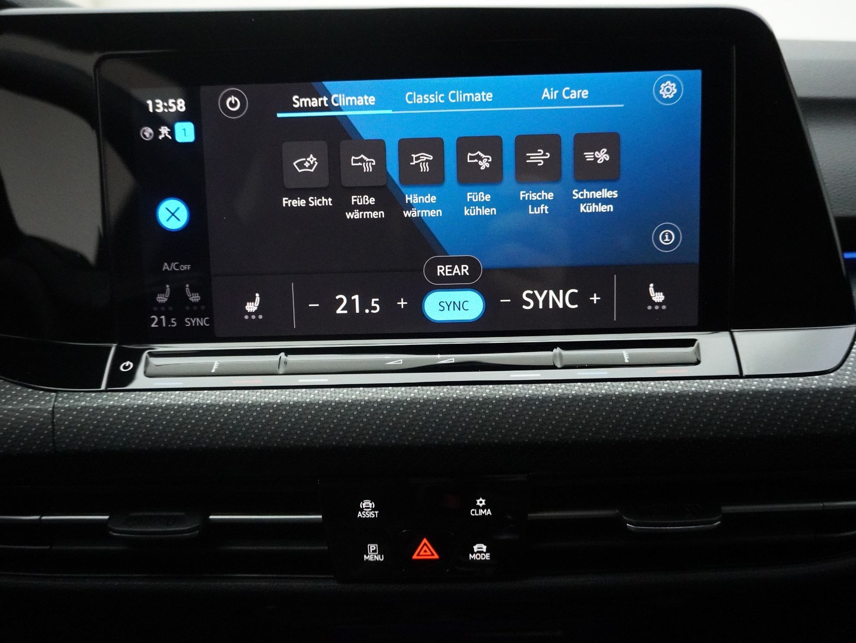 VW GOLF 8 2.0 TSI DSG R-Line Black Style 4Motion-image-18