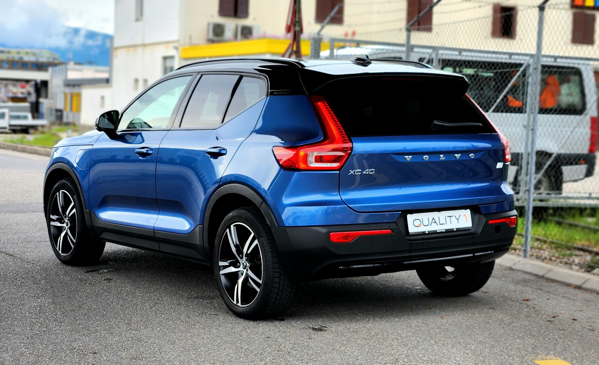 VOLVO XC40 T5 TwE Inscription DCT-showroom-element-3