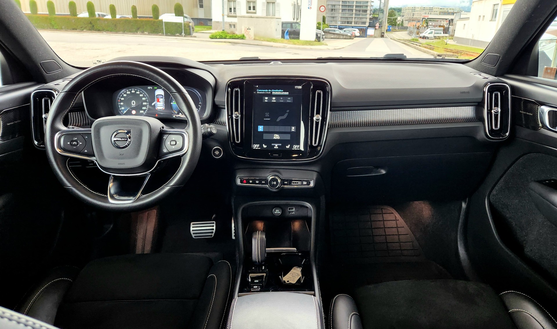 VOLVO XC40 T5 TwE Inscription DCT-image-7