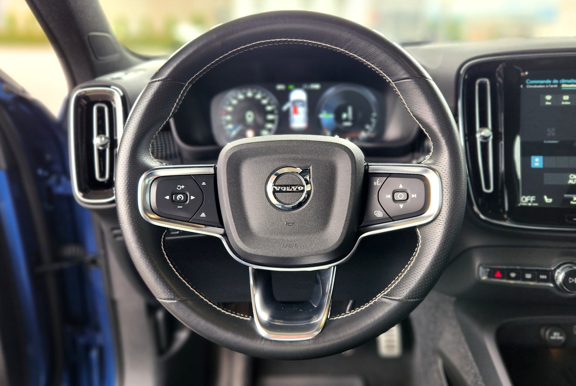 VOLVO XC40 T5 TwE Inscription DCT-image-9