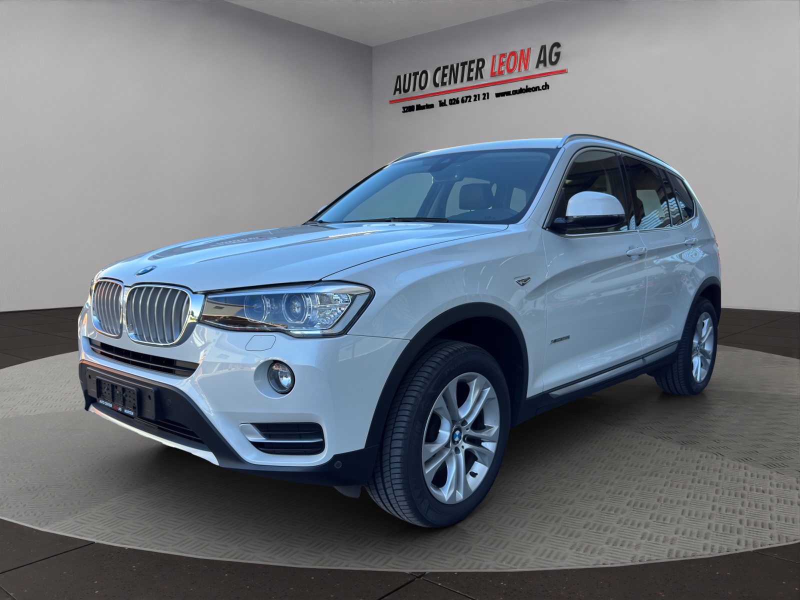 BMW X3 xDrive 28i xLine Steptronic-showroom-element-1