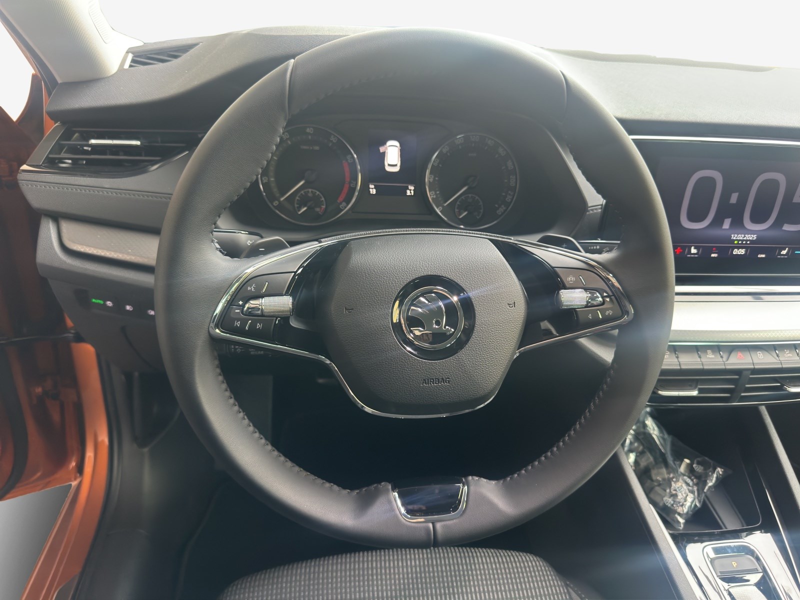 SKODA Octavia Combi 1.5 TSI mHEV DSG Ambition-image-9
