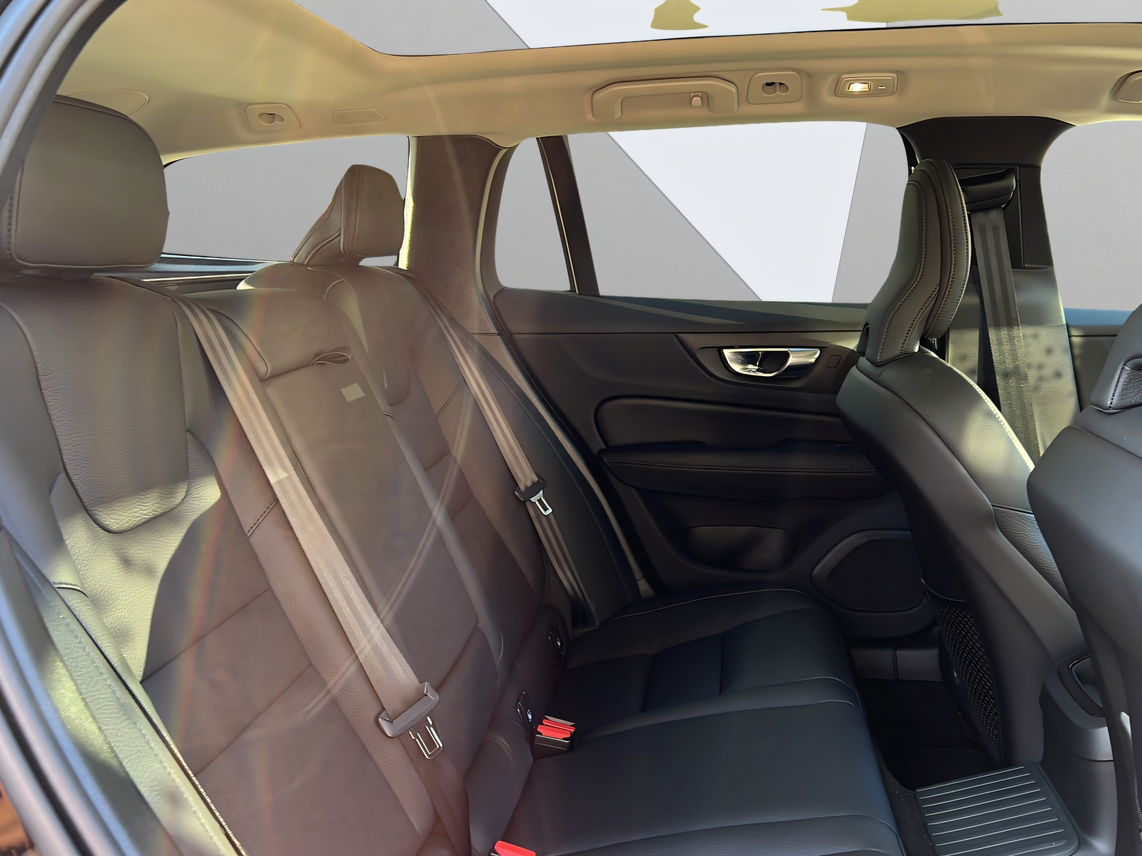 Image VOLVO V60 V60 2.0 T8 TE Ultra Dark eAWD